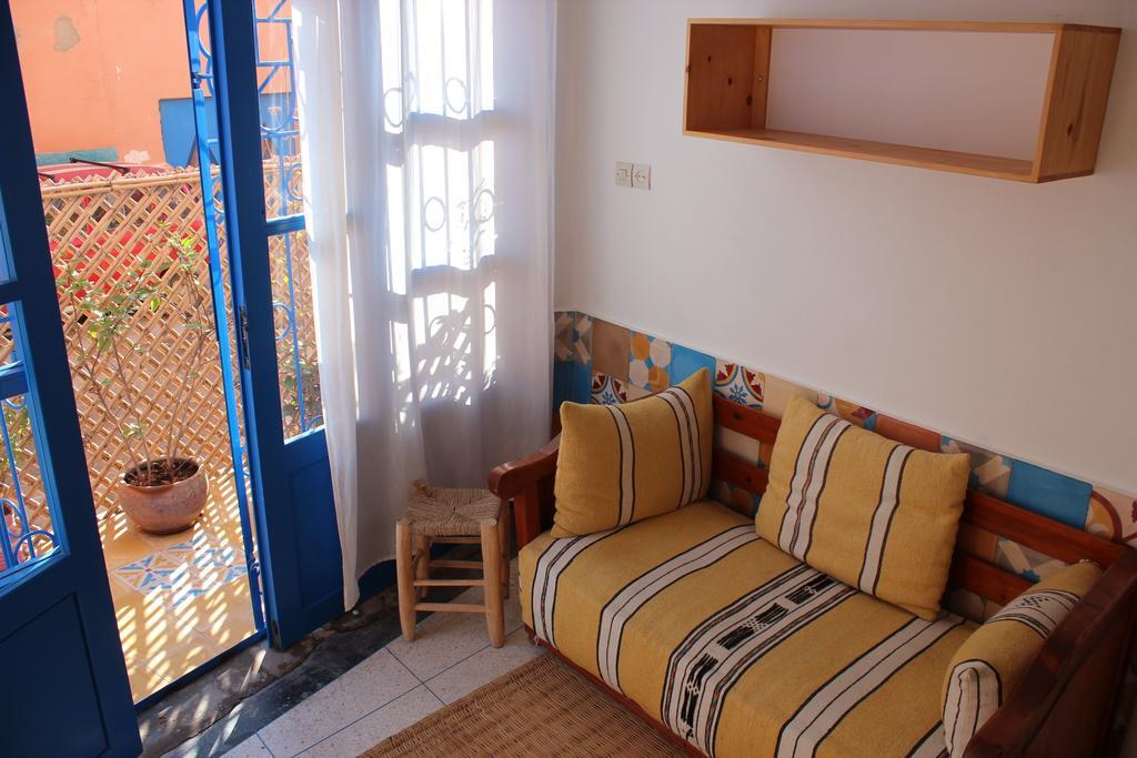 تغازوت Sundesk Coworking And B&B الغرفة الصورة